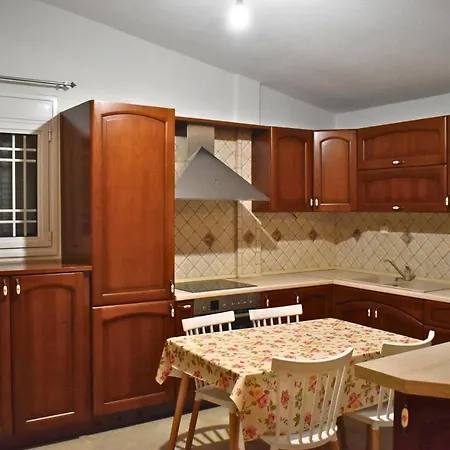 Babis House Apartman *