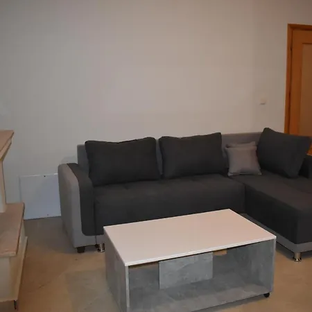 Babis House Apartman *