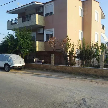 Babis House Лименария