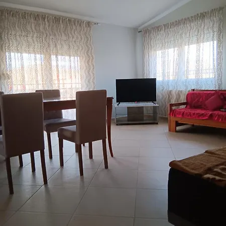 Babis House * 利迈纳里亚