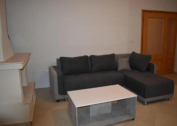 Babis House Апартаменты *