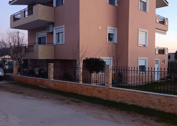 Апартаменты Babis House